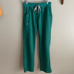 FIGS Hunter Green Kade Cargo Scrub Pants